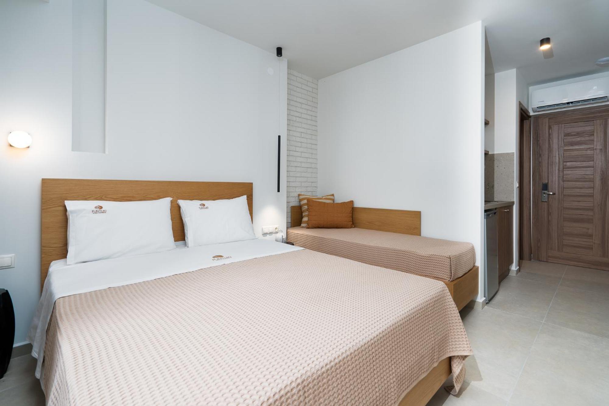 Funtuki Seaside Apartments 렙토카리아 객실 사진