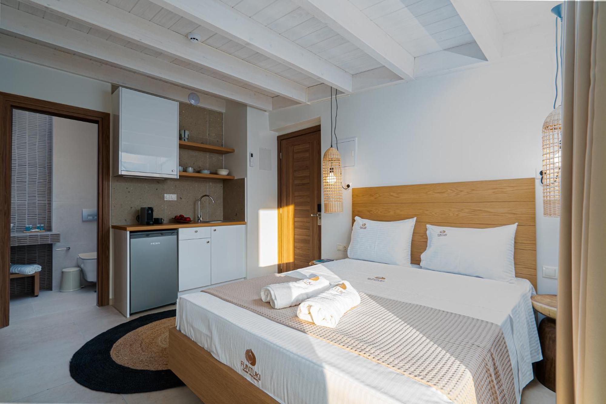 Funtuki Seaside Apartments 렙토카리아 객실 사진